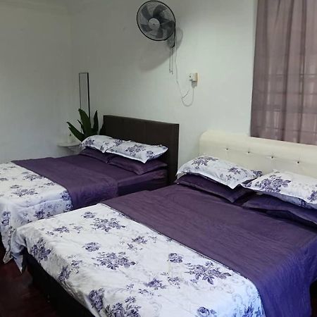 Naurah Homestay Σουνγκάϊ Πετάνι Εξωτερικό φωτογραφία