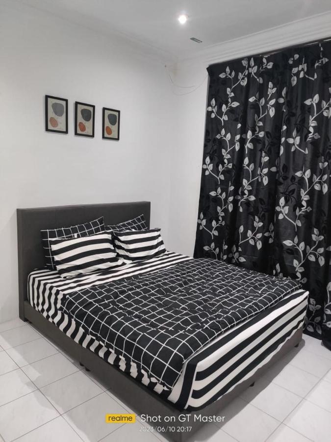 Naurah Homestay Σουνγκάϊ Πετάνι Εξωτερικό φωτογραφία