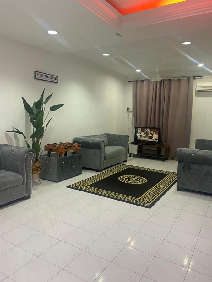 Naurah Homestay Σουνγκάϊ Πετάνι Εξωτερικό φωτογραφία